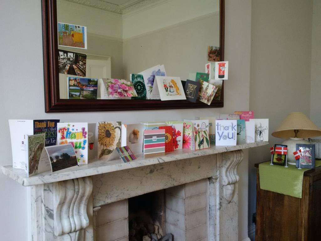 Luxury Holland Park, Sleeps 2, Free S'Fast Wifi Leilighet London Eksteriør bilde